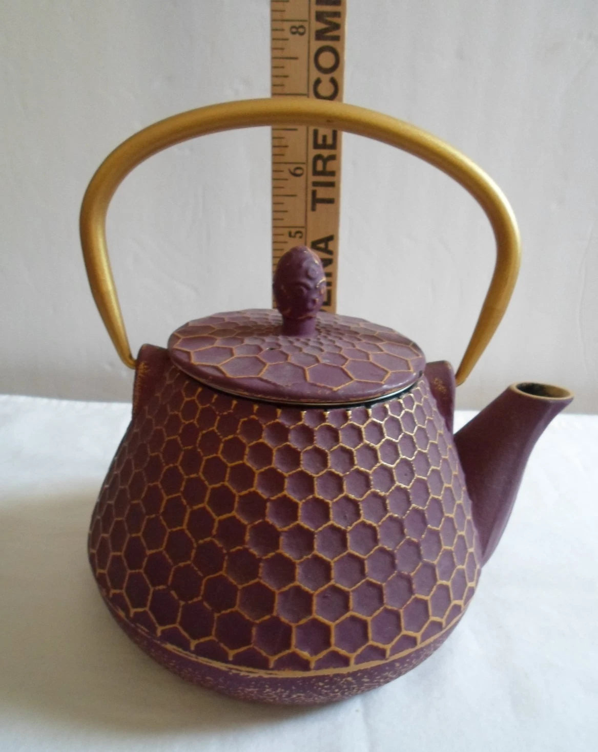 GRACIOUS Home Cast Iron Dk Mauve Tea Pot with Infuser Honeycomb-Unused-New