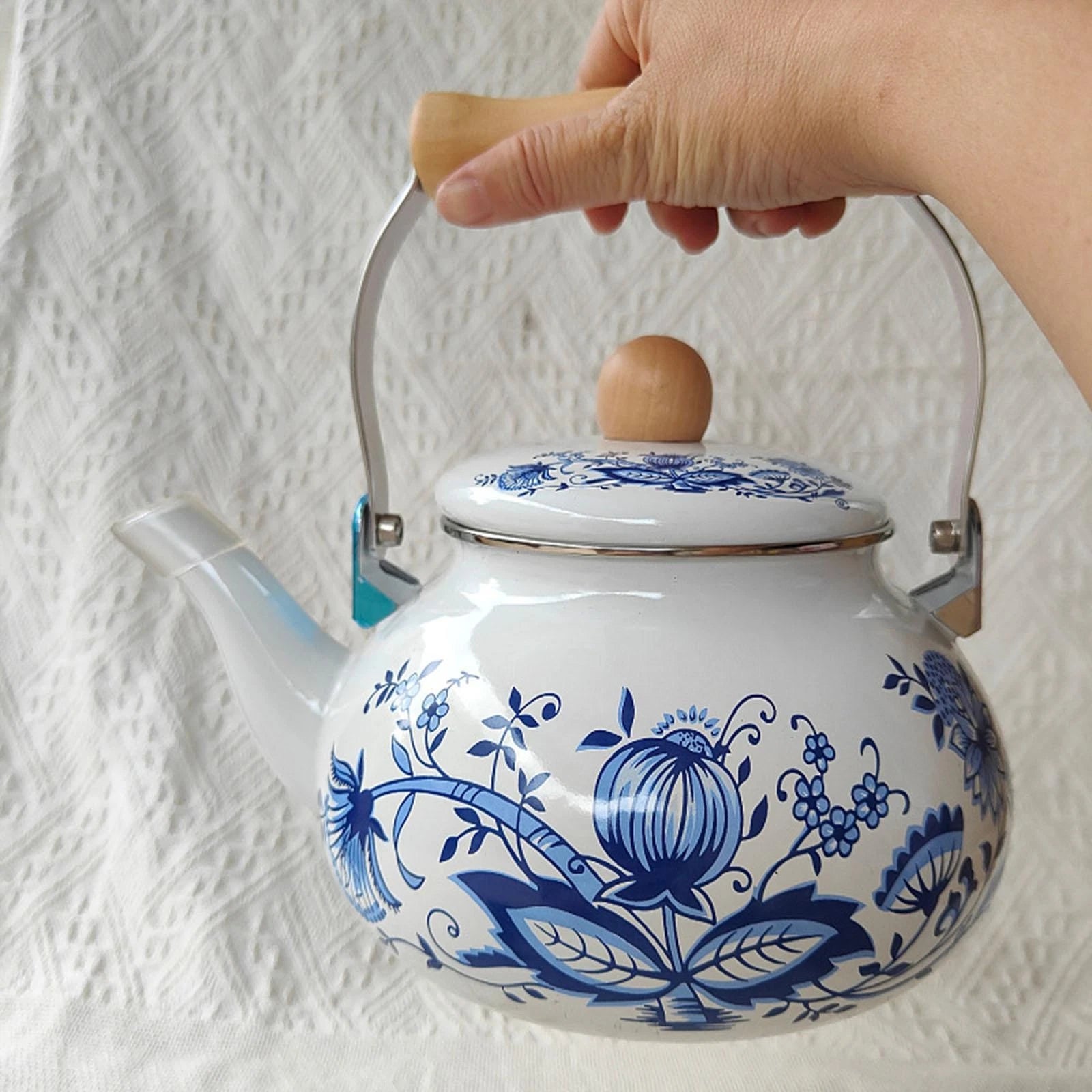 Enamel Tea Kettle Floral Enamel Pot 2.5L Large Capacity Vintage Decorative