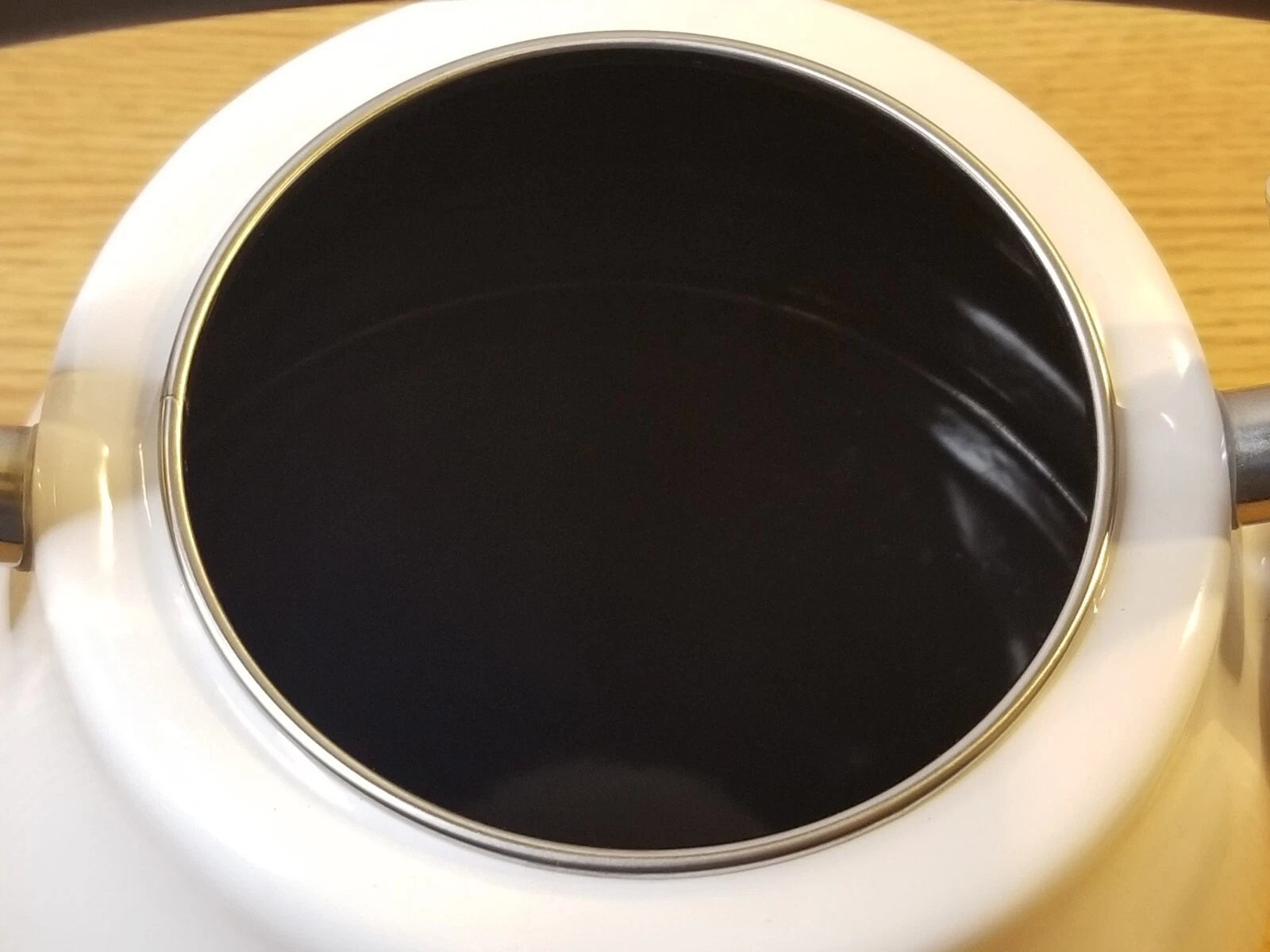 Dansk 2 Qt Kettle Steam.E Michael Graves Studio White Enamel Tea Pot Lid Whistle