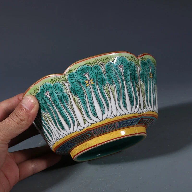 Chinese Pastel Porcelain Hand-Paintde Exquisite Chinese Cabbage Bowl Enamel