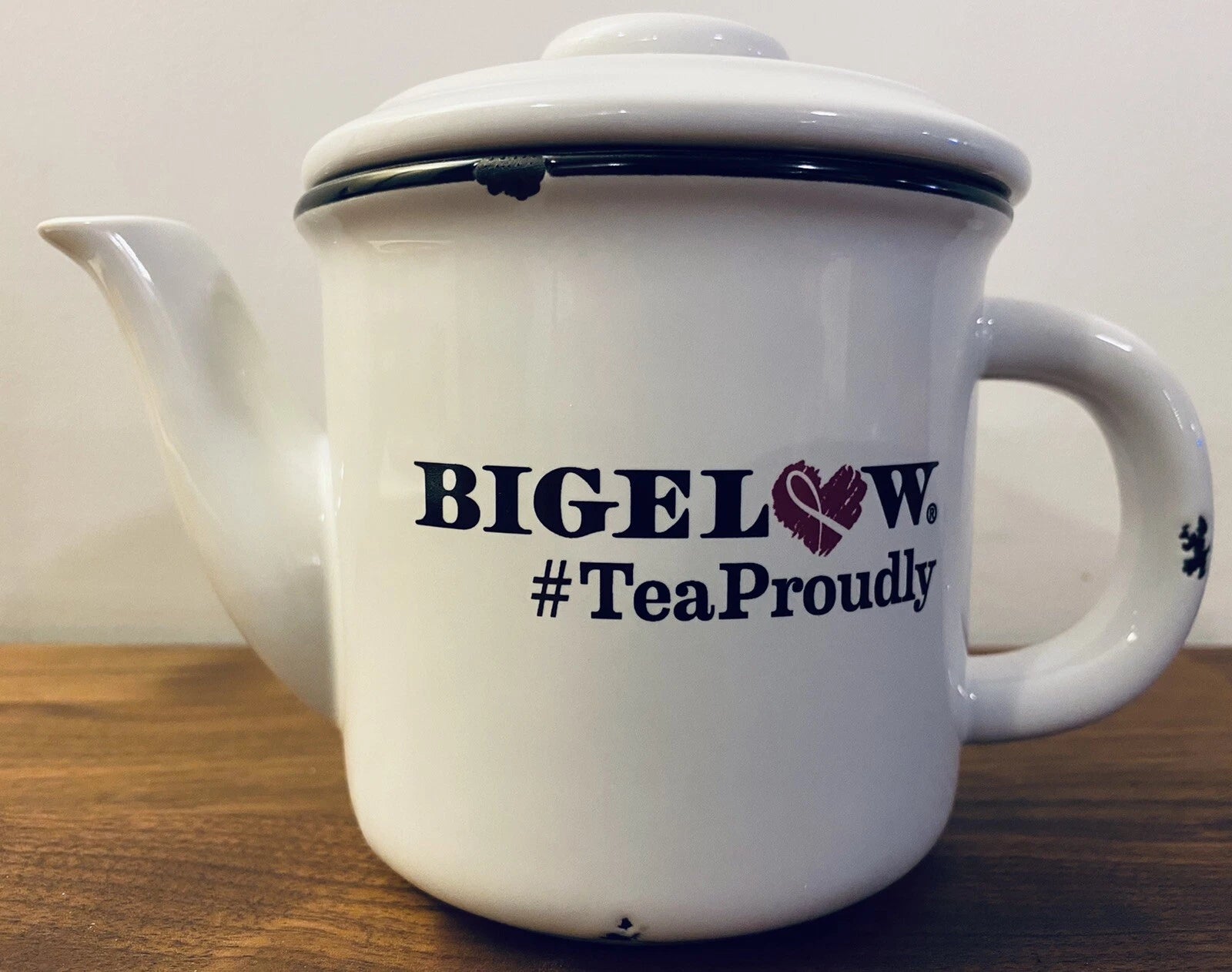 BIGELOW TEA Warm Hugs 12oz Ceramic Teapot Distressed Enamel-Look #TeaProudly