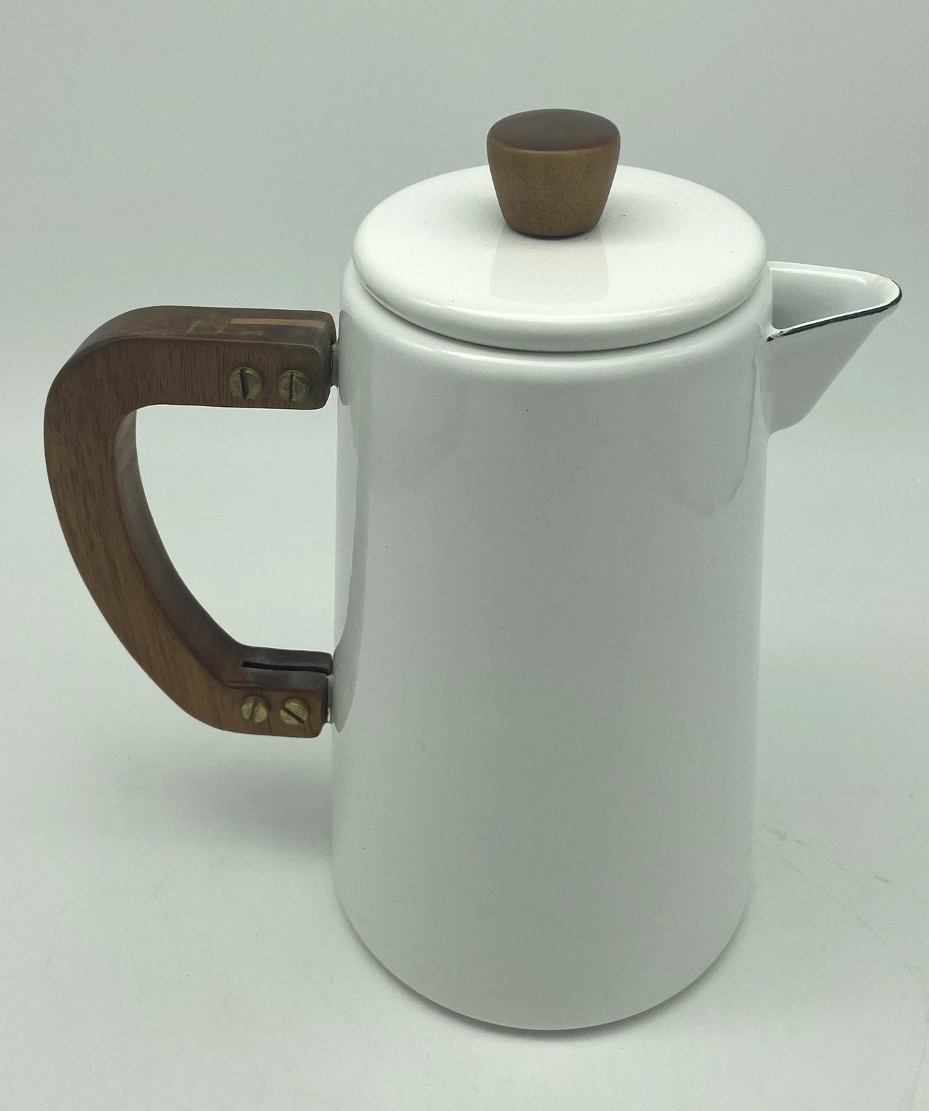 Hearth & Hand Magnolia 6c White Enamelware Teapot Kettle Pitcher Wood Handle EUC