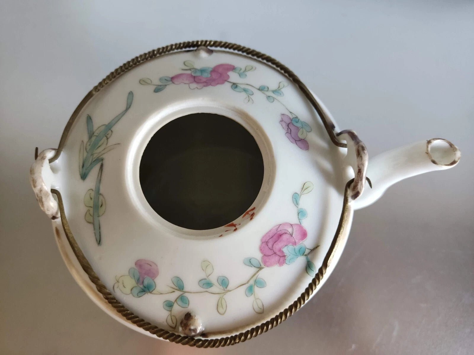Antique Chinese Teapot 19c /Enamelled porcelain / Hand painted Teapot