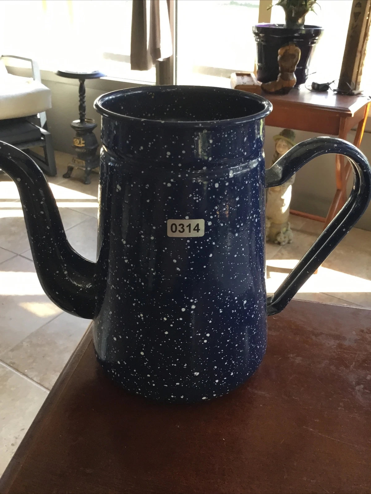 (314). Vintage Enamel Tea Pot Kettle Pre Owned