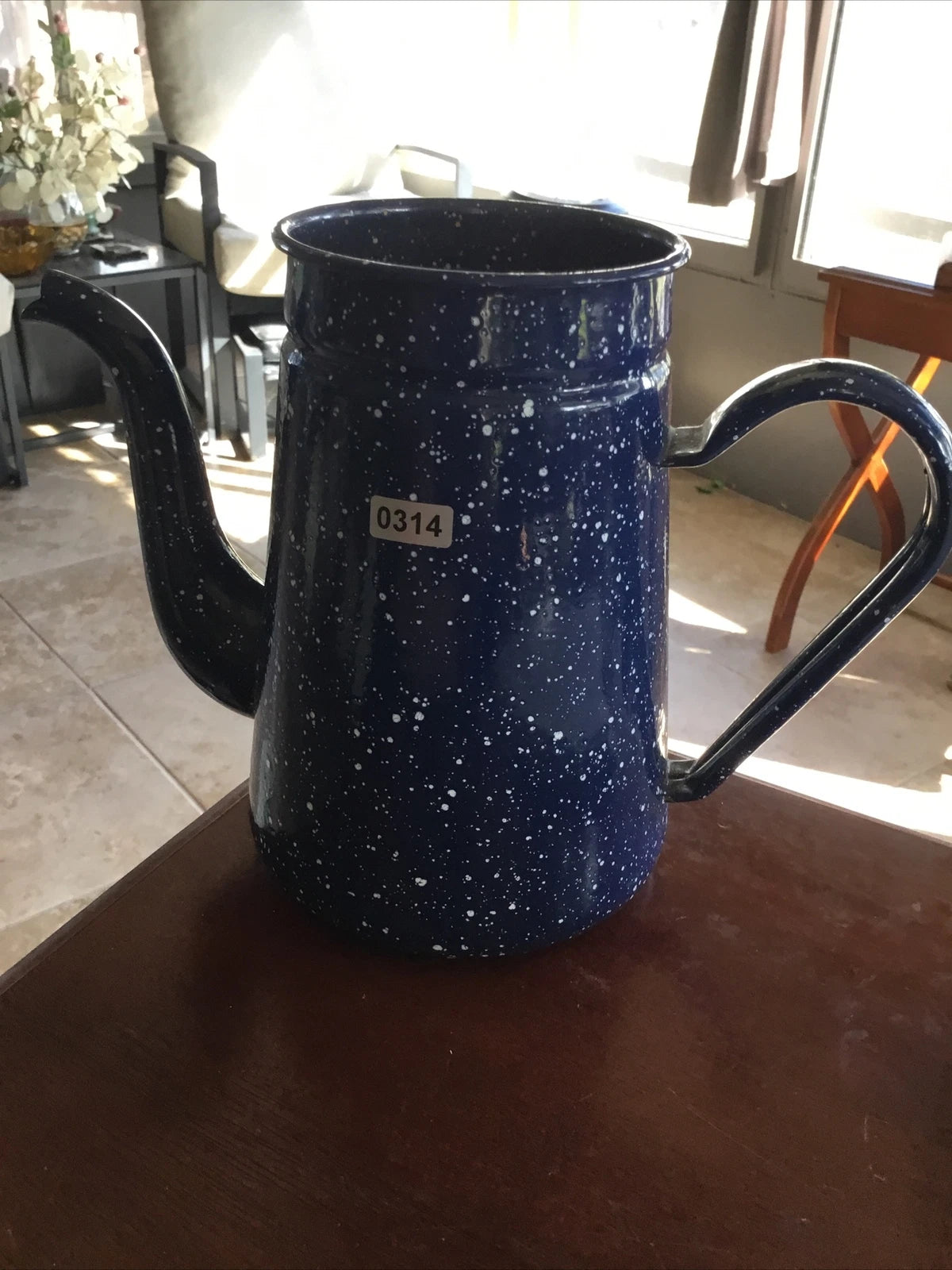 (314). Vintage Enamel Tea Pot Kettle Pre Owned