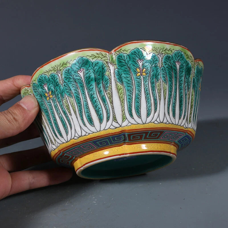 Chinese Pastel Porcelain Hand-Paintde Exquisite Chinese Cabbage Bowl Enamel
