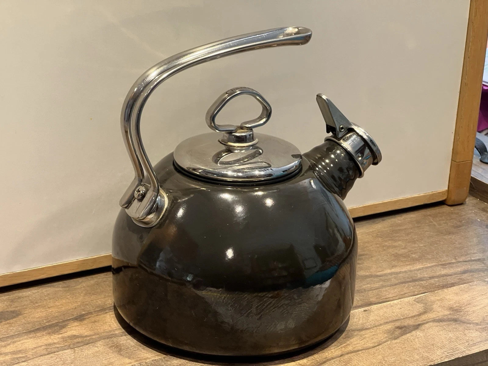 Chantal Classic Enamel On Steel Tea Kettle Black / Dark Gray W Harmonica Whistle