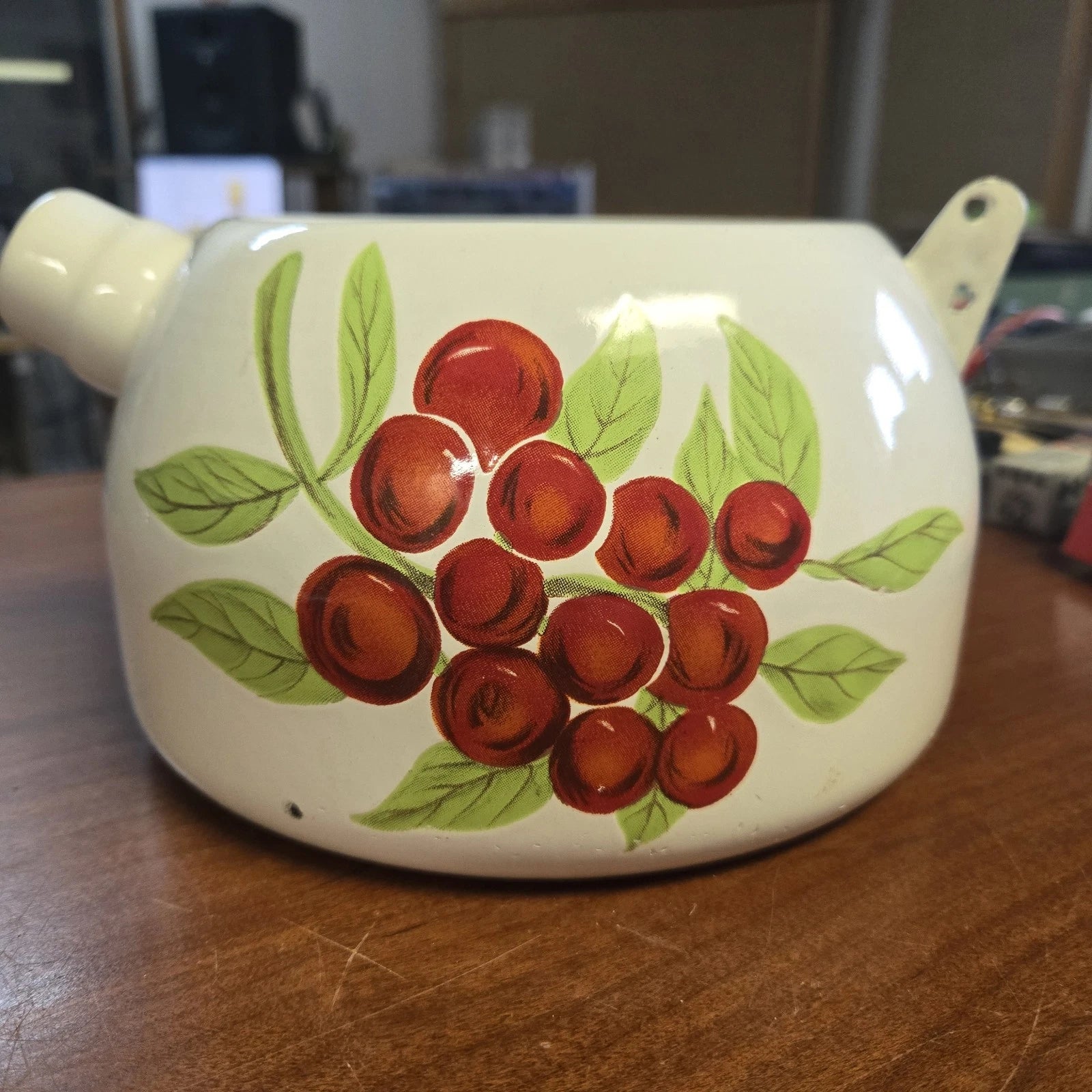 Countryhouse by Krischer Porcelain Enamel 3qt Whistling Tea Kettle Unused In Box