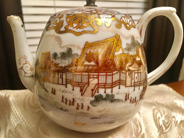 Beautiful Chinese Emperor Palace Landscape Dynasty Scene Porcelain Enamel Teapot