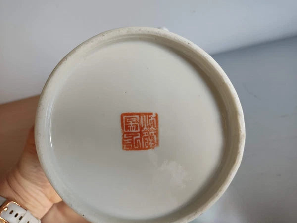 Antique Chinese Teapot 19c /Enamelled porcelain / Hand painted Teapot