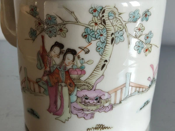 Antique Chinese Teapot 19c /Enamelled porcelain / Hand painted Teapot