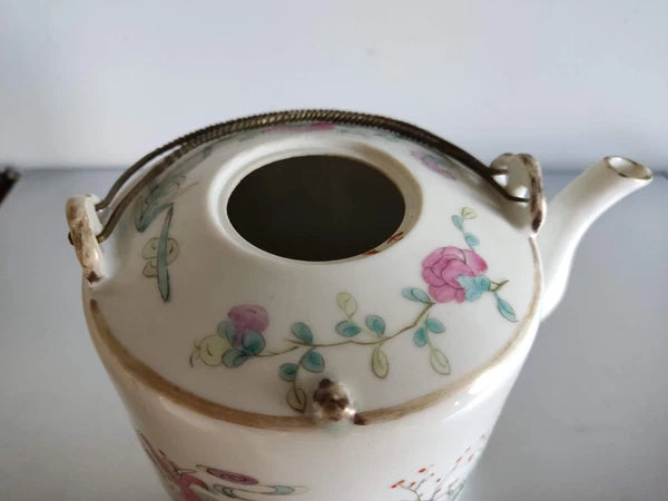 Antique Chinese Teapot 19c /Enamelled porcelain / Hand painted Teapot