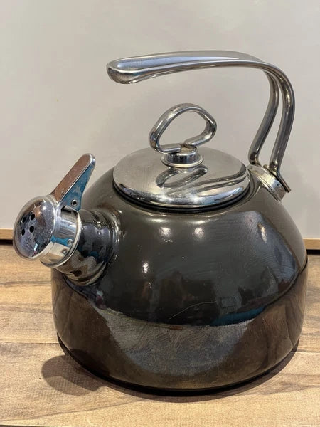 Chantal Classic Enamel On Steel Tea Kettle Black / Dark Gray W Harmonica Whistle