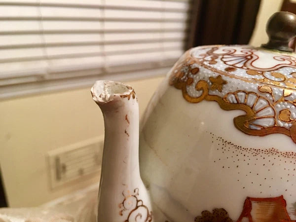 Beautiful Chinese Emperor Palace Landscape Dynasty Scene Porcelain Enamel Teapot