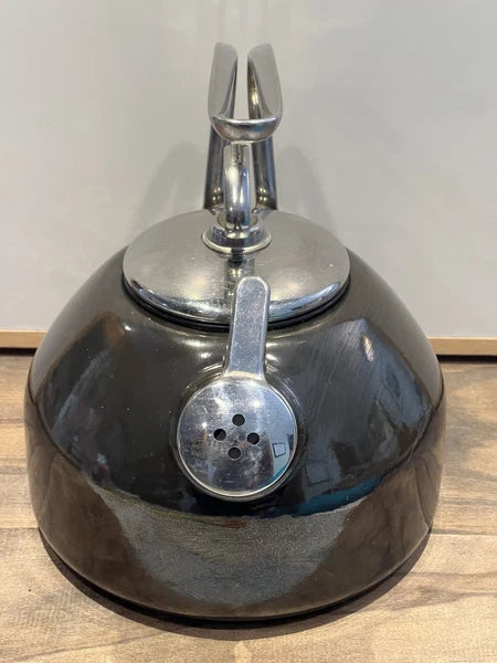 Chantal Classic Enamel On Steel Tea Kettle Black / Dark Gray W Harmonica Whistle