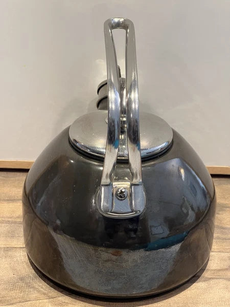 Chantal Classic Enamel On Steel Tea Kettle Black / Dark Gray W Harmonica Whistle