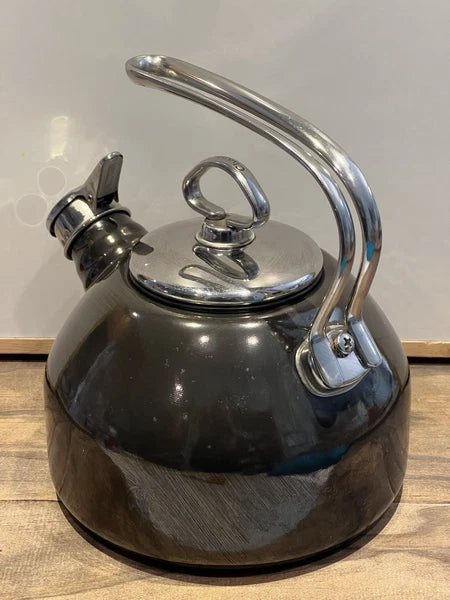 Chantal Classic Enamel On Steel Tea Kettle Black / Dark Gray W Harmonica Whistle