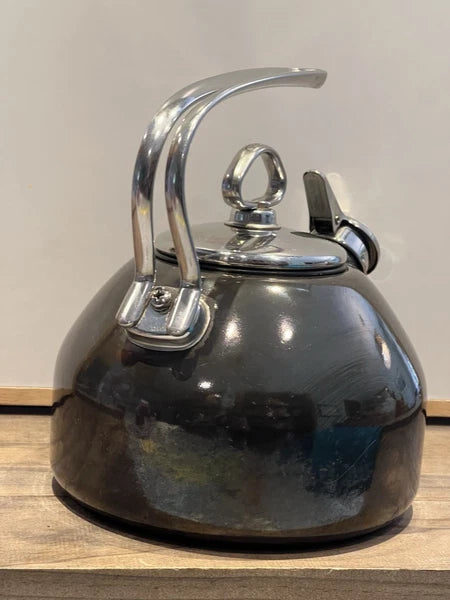 Chantal Classic Enamel On Steel Tea Kettle Black / Dark Gray W Harmonica Whistle