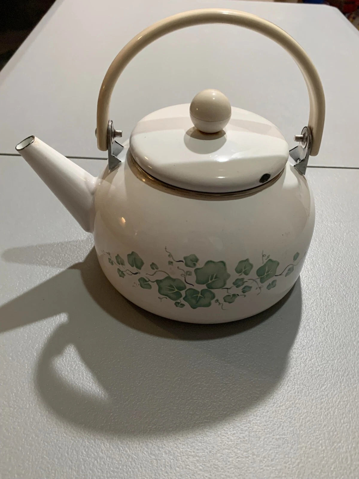 Vintage Callaway Green Ivy Enamel Teapot