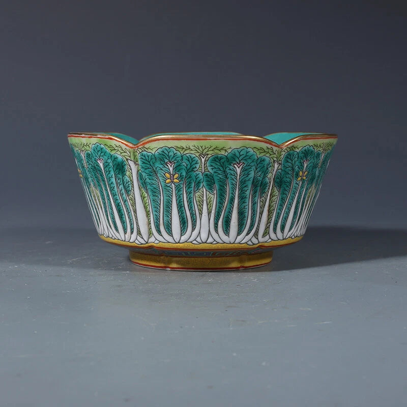Chinese Pastel Porcelain Hand-Paintde Exquisite Chinese Cabbage Bowl Enamel