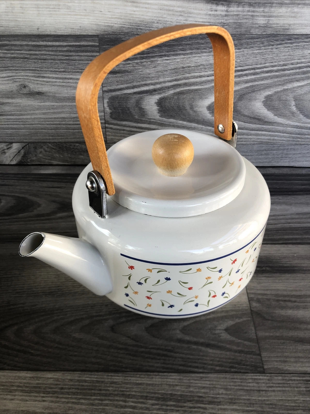 Country Fair Country Flowers Tea Kettle 2 Quart, Porcelain Enamel Vintage Japan