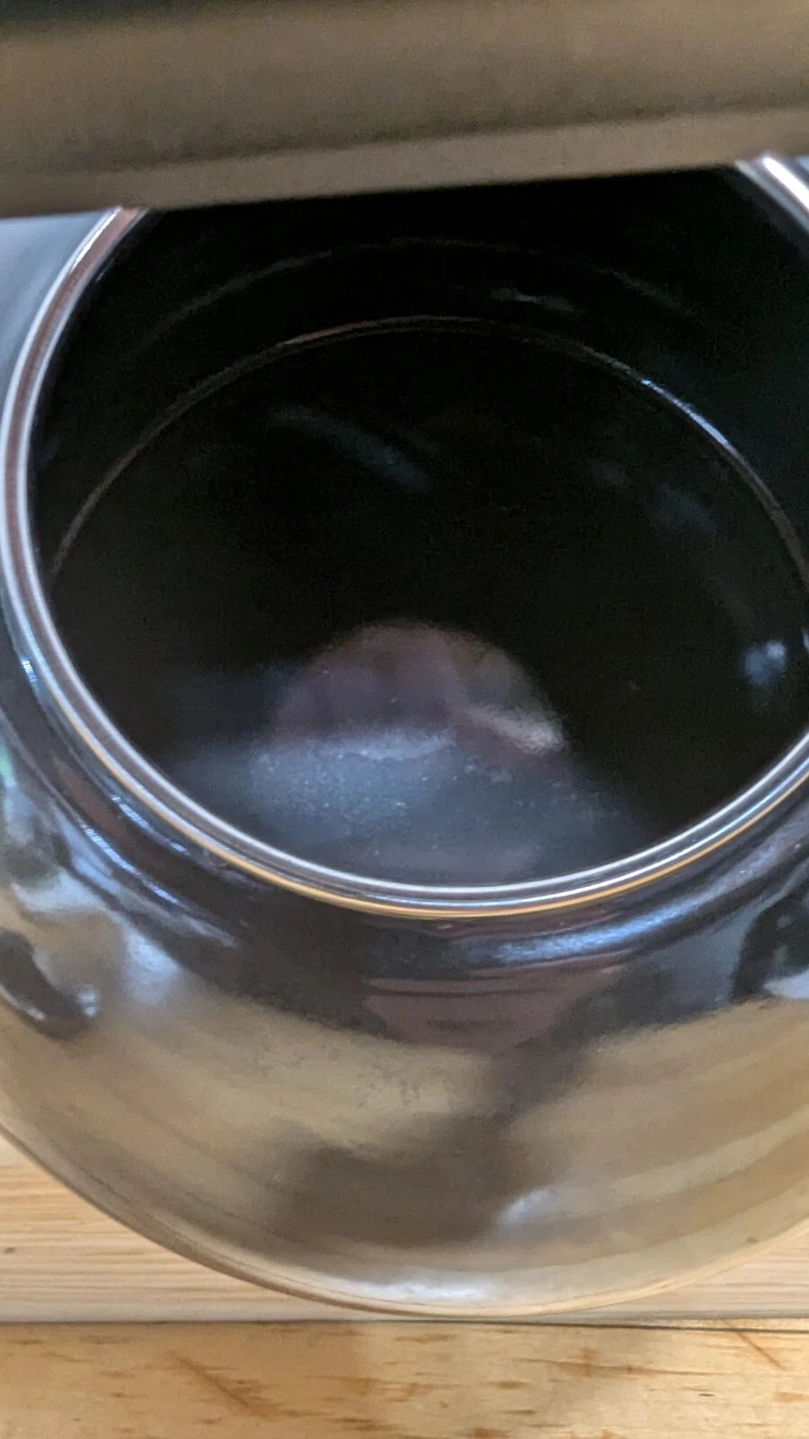 KitchenAid 1.5 Quart Porcelain Enamel Black Whistling Tea kettle