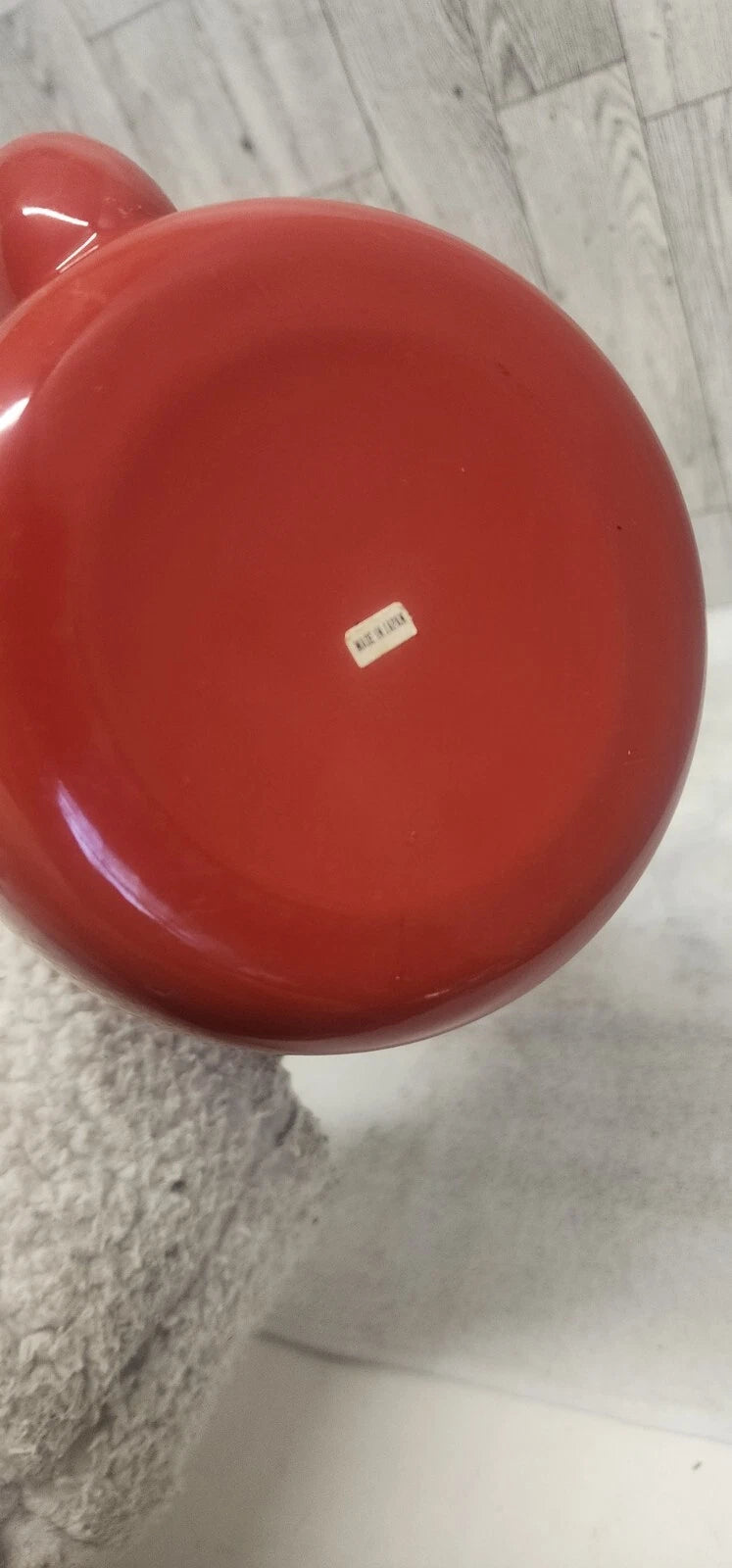 VINTAGE  RED BAKED ENAMEL WARE TEA POT KETTLE WOOD HANDLE  | MCM TEA POT ❤️