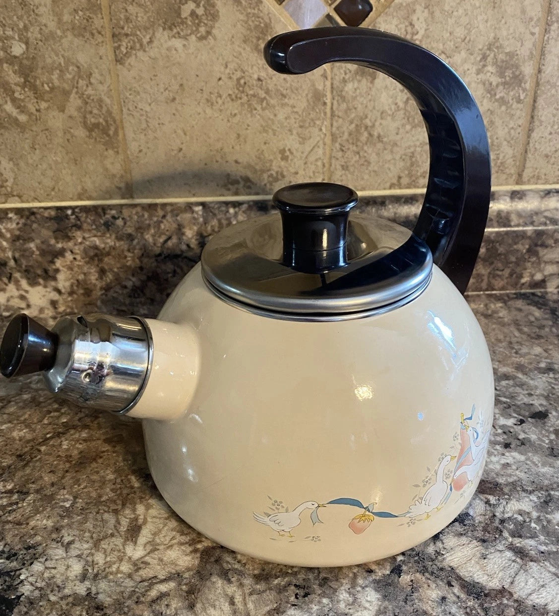 Vtg 80s International Marmalade Enamel Whistling Tea Kettle Country Goose