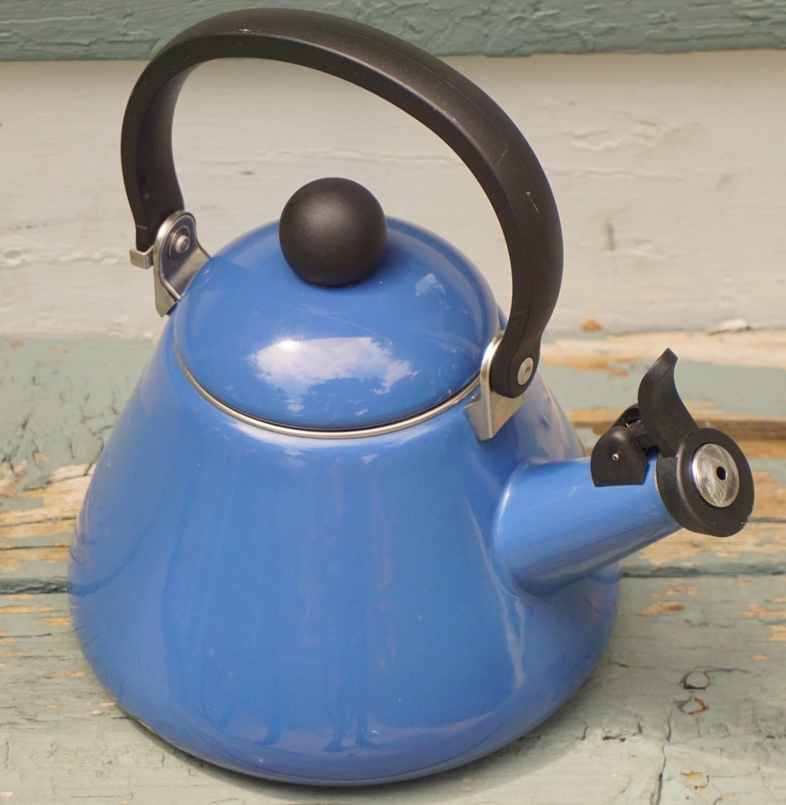 Le Creuset Kone Kettle Tea Pot Whistling 1.6L 1.7 Qt Blue Enamel Vintage Kitchen