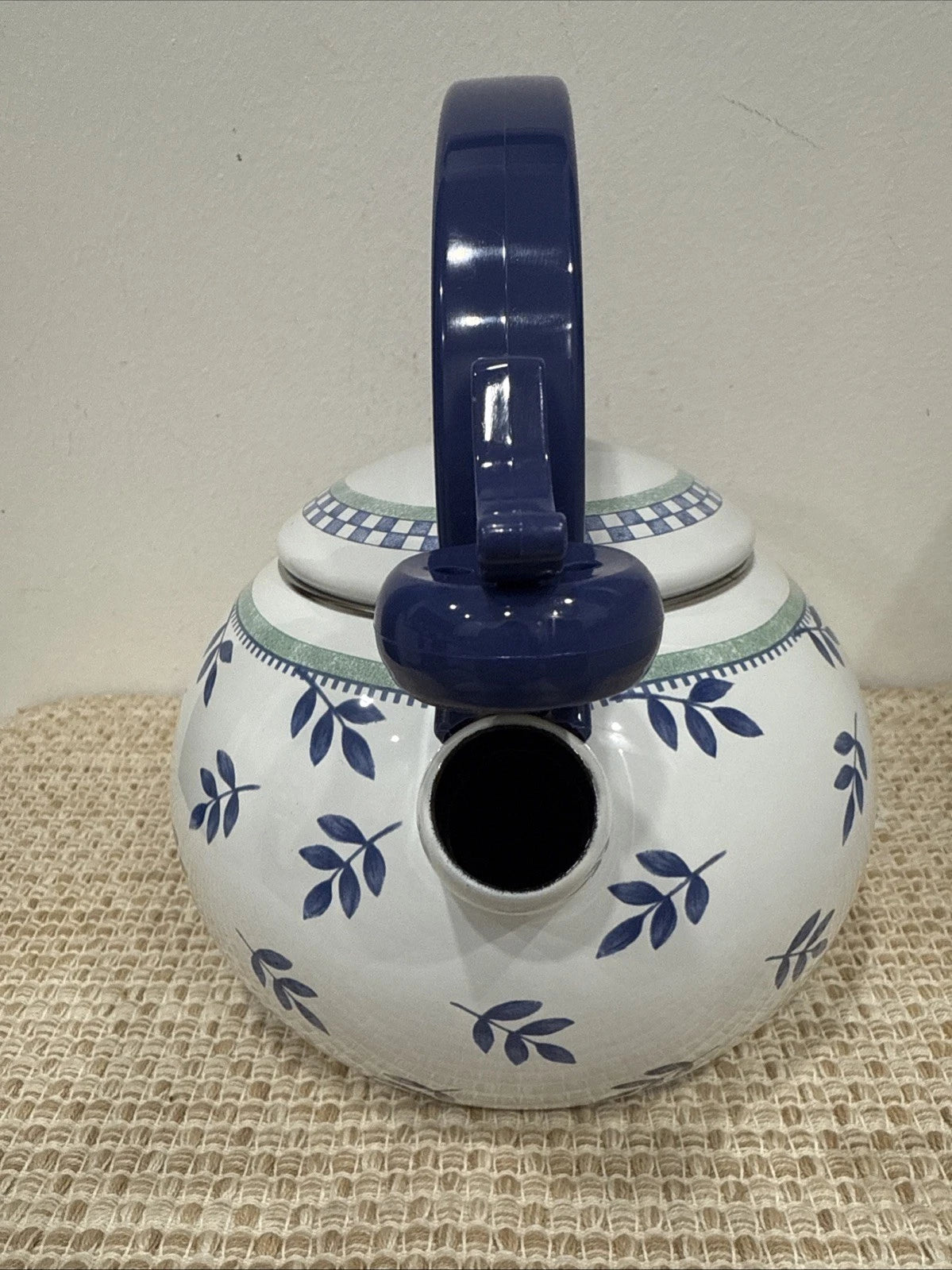 Villeroy & Boch Switch 3 Whistling Tea Kettle Enamel Metal Vintage Blue EUC!!!