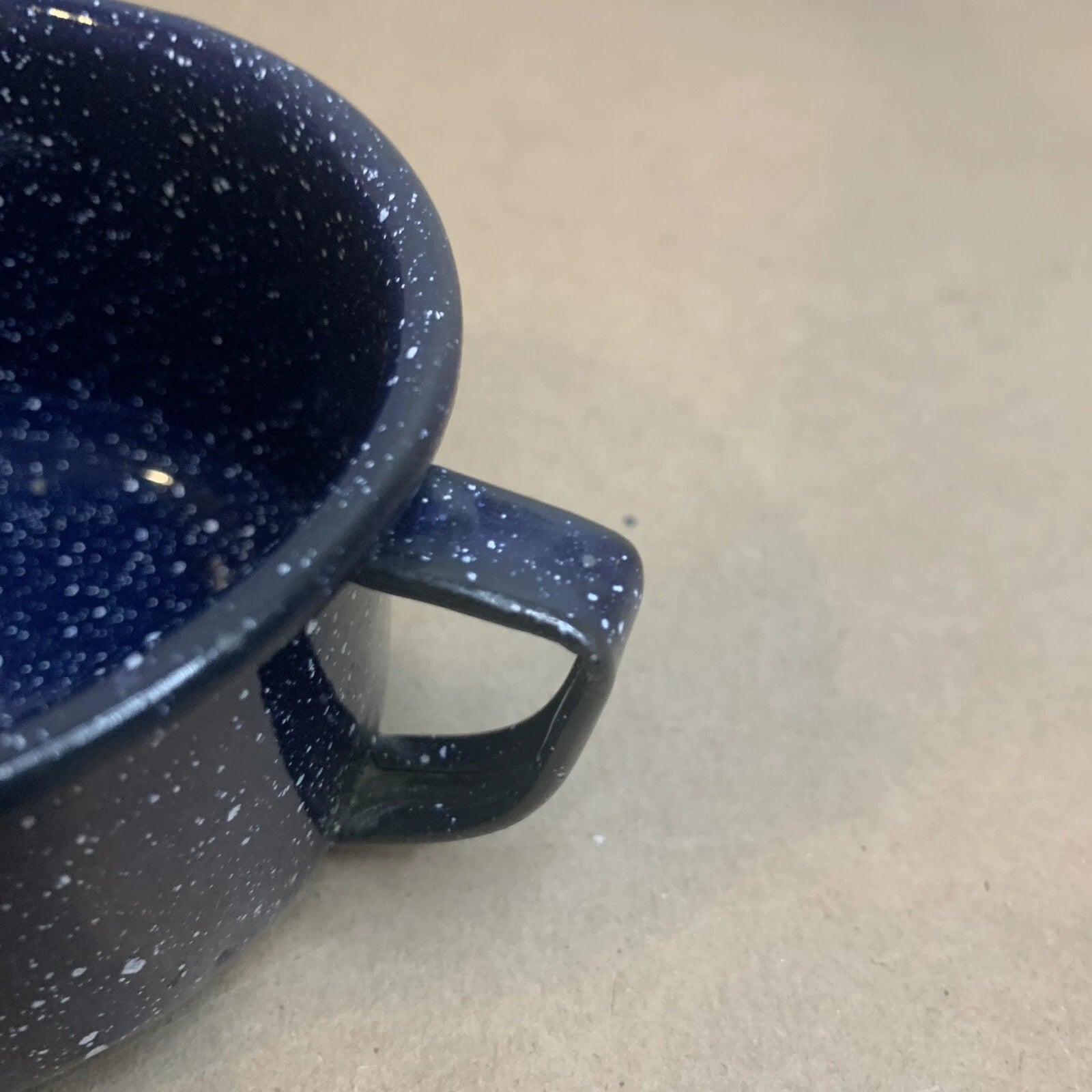 Vintage Enamelware Coffee Tea Pot Kettle & 7 Cups Blue & White Speckled