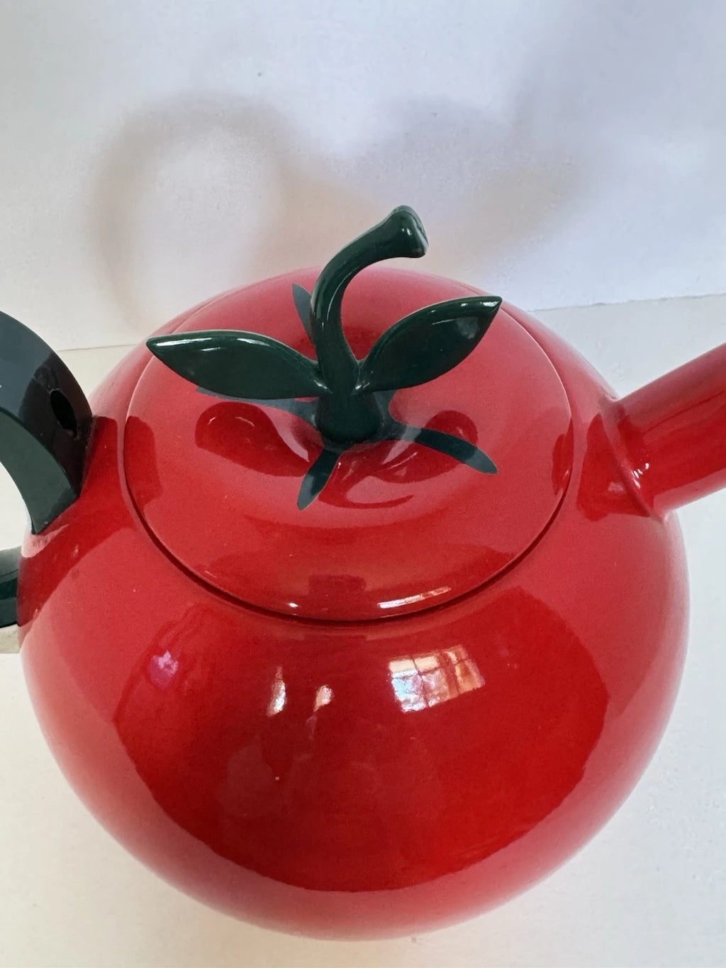 Vintage  Tomato/ Apple Whistling Teapot/Kettle with Lid  Copco