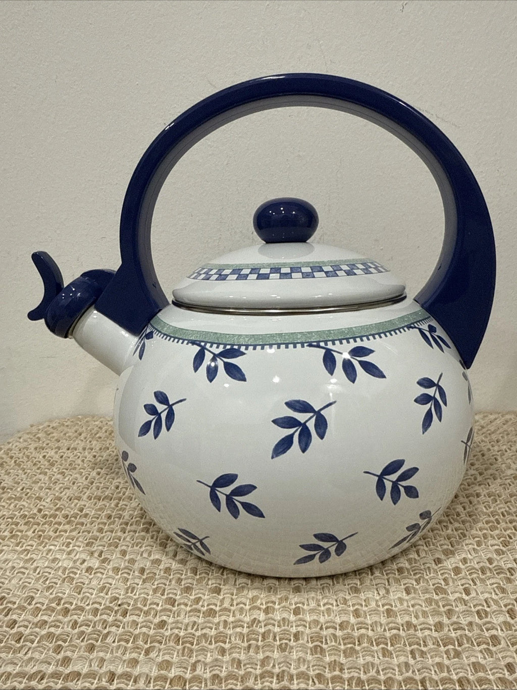 Villeroy & Boch Switch 3 Whistling Tea Kettle Enamel Metal Vintage Blue EUC!!!