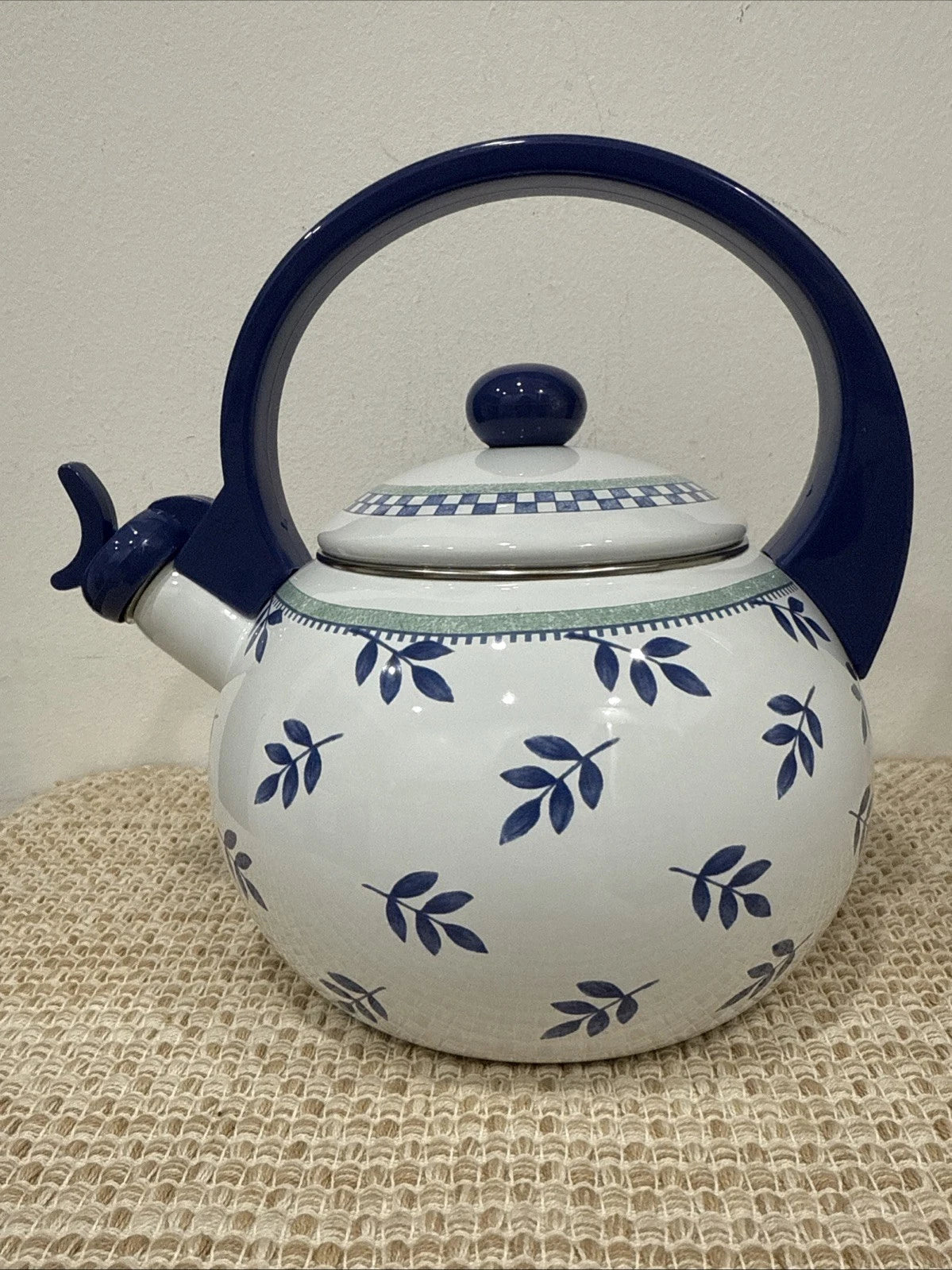 Villeroy & Boch Switch 3 Whistling Tea Kettle Enamel Metal Vintage Blue EUC!!!