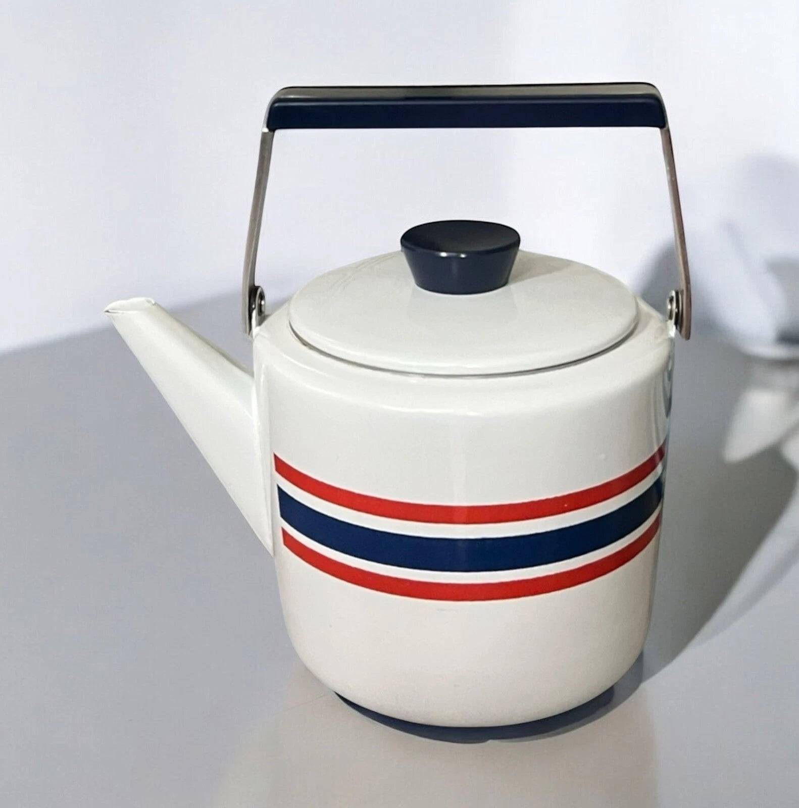 VTG Rare Cathrineholm Club Celebration Norway Enamel Tea Kettle 2 Qt White Red