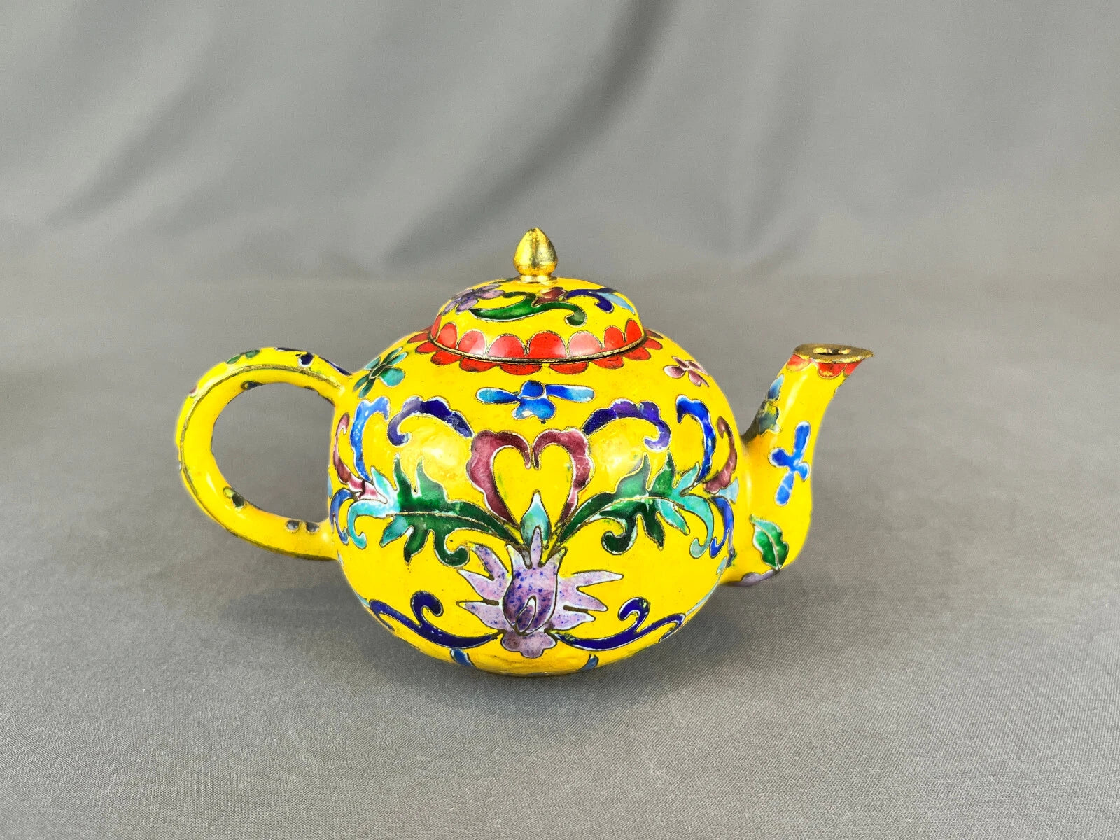Miniature Chinese Yellow Cloisonné Enamel on Brass Floral 3" Teapot w/ Lid