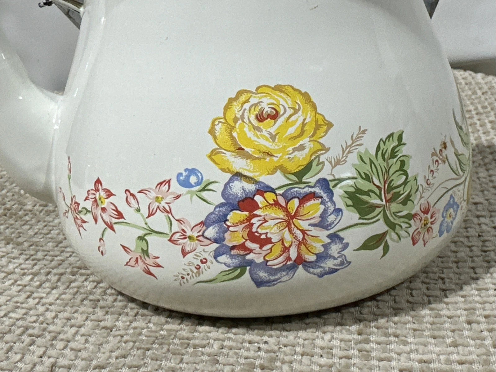 Vintage Kobë Enamel Tea Kettle Floral Design – JCPenney Exclusive