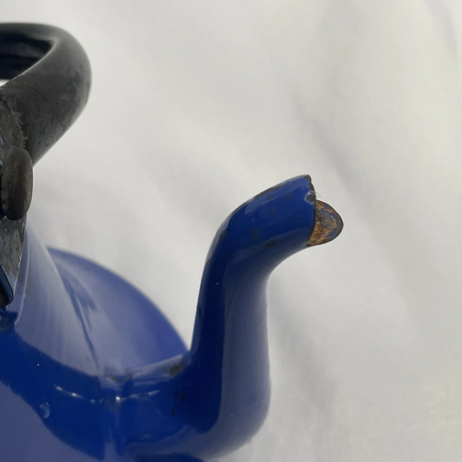 VINTAGE MID CENTURY BLUE ENAMEL TEA POT KETTLE COFFEE FARMHOUSE JAPAN