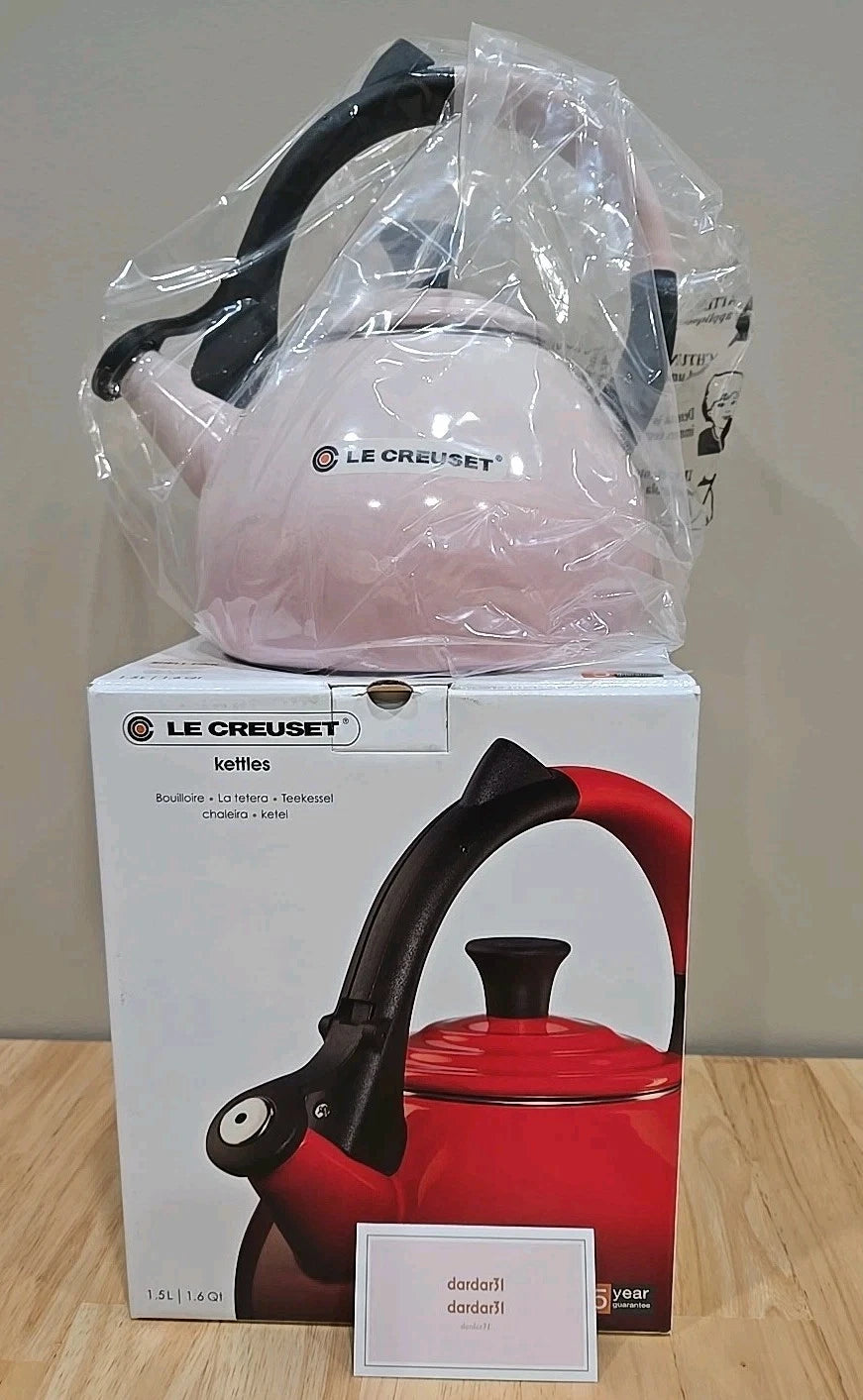 Lecreuset Oolong Whistling Tea Kettle 1.6 Qt Enamel on Steel Shell Pink NIB
