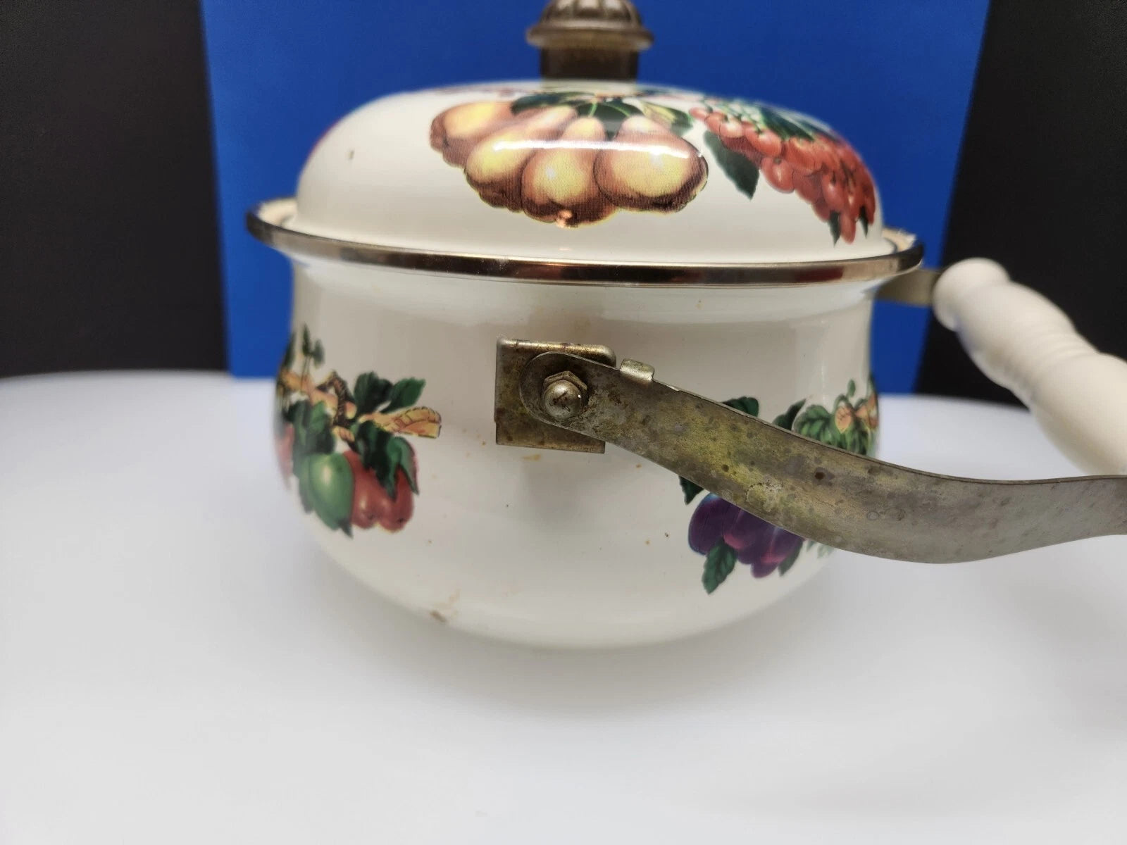 Tabletops Unlimited Vitroceramic Tea Pot With Lid Enamel Fruit Pattern