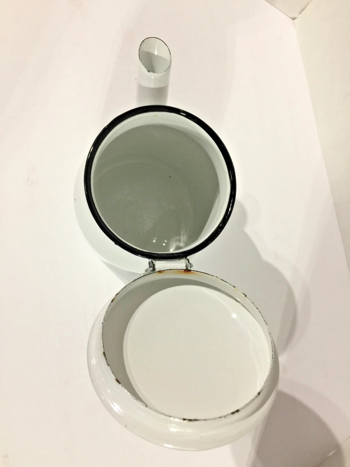 Vintage White Enamelware Coffee/Tea Pot Kitchen,Cottage,Farmhouse Camping Décor!