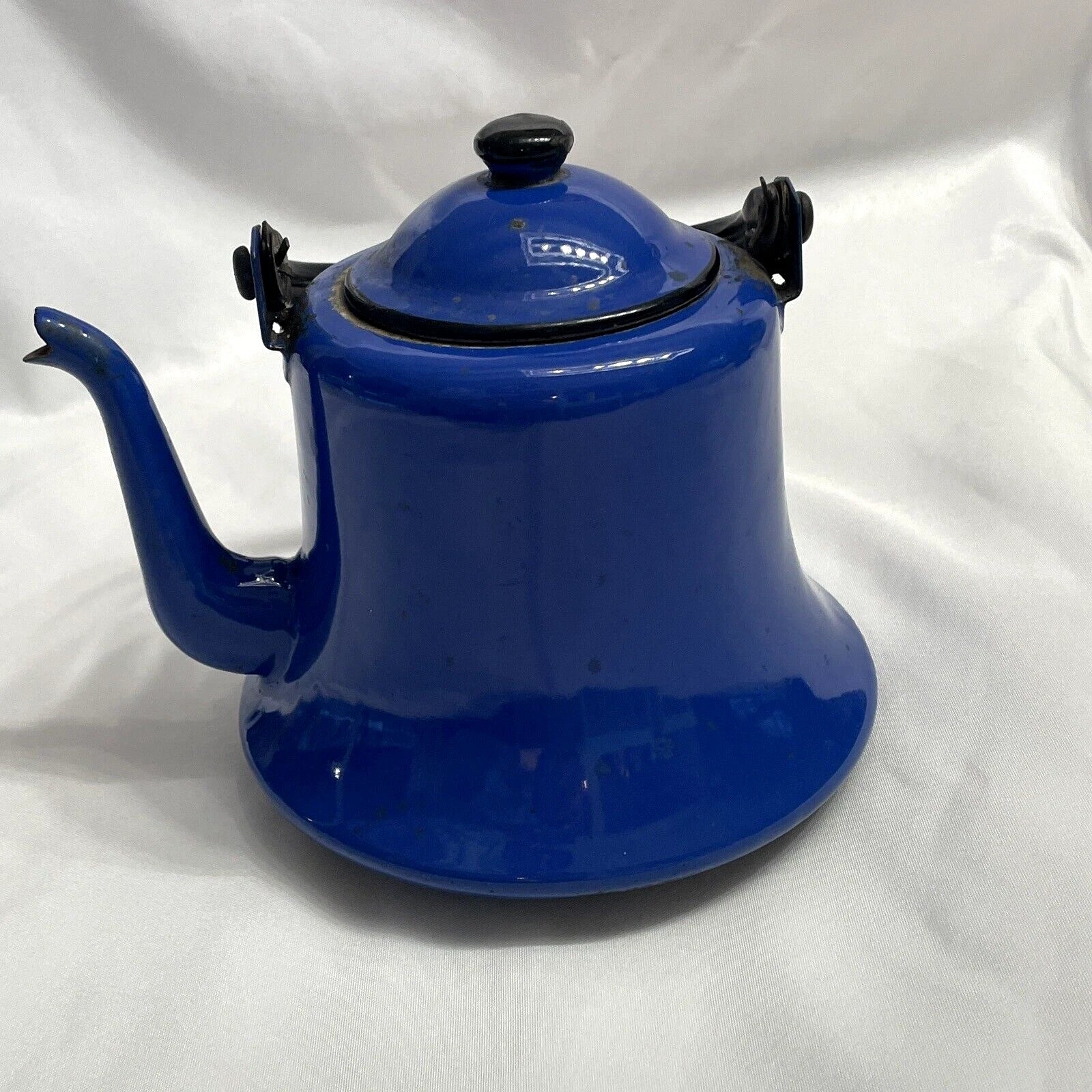 VINTAGE MID CENTURY BLUE ENAMEL TEA POT KETTLE COFFEE FARMHOUSE JAPAN