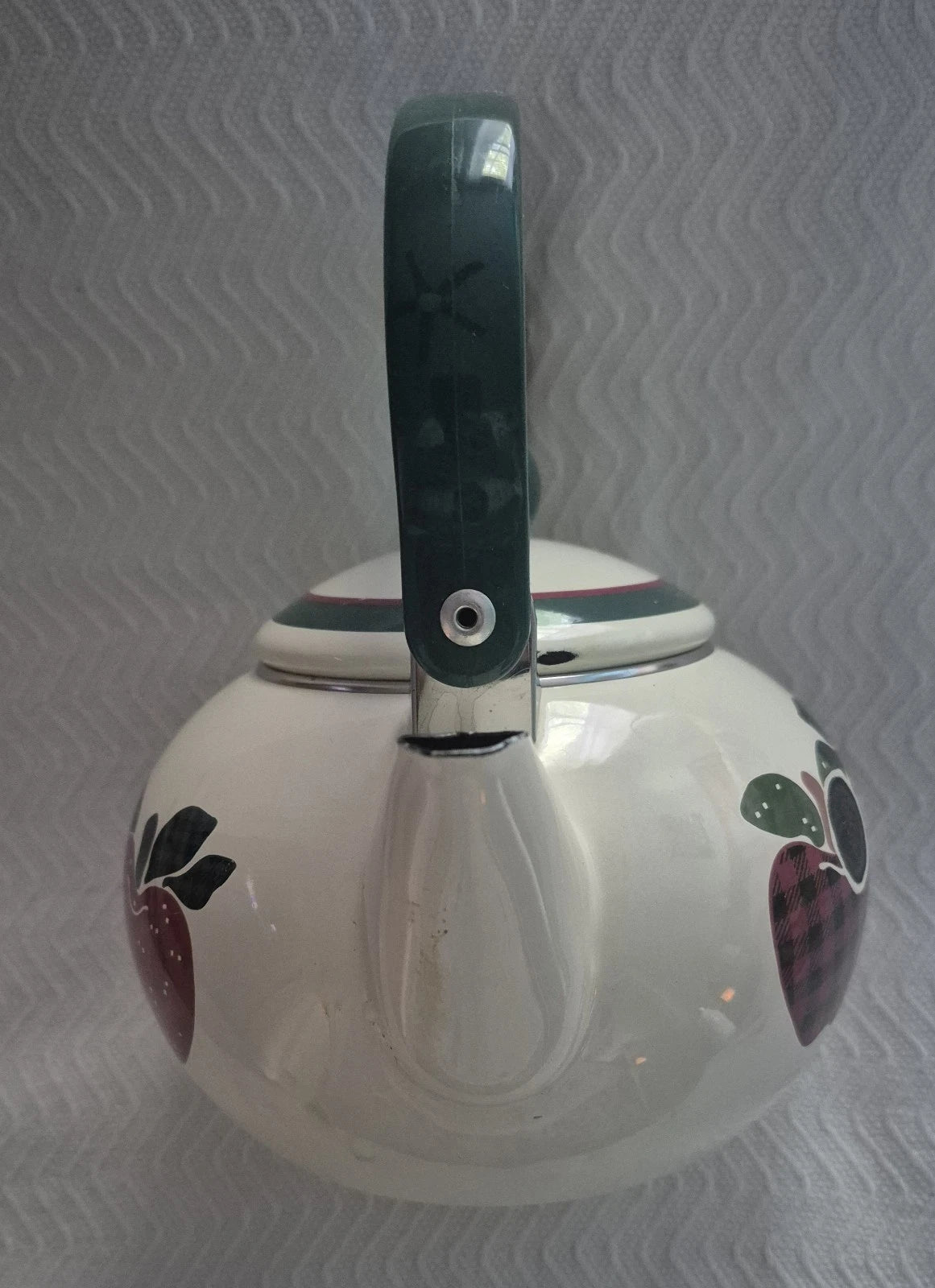 Vintage Apple Themed Enamel Metal 8 Cup - Teapot Kettle