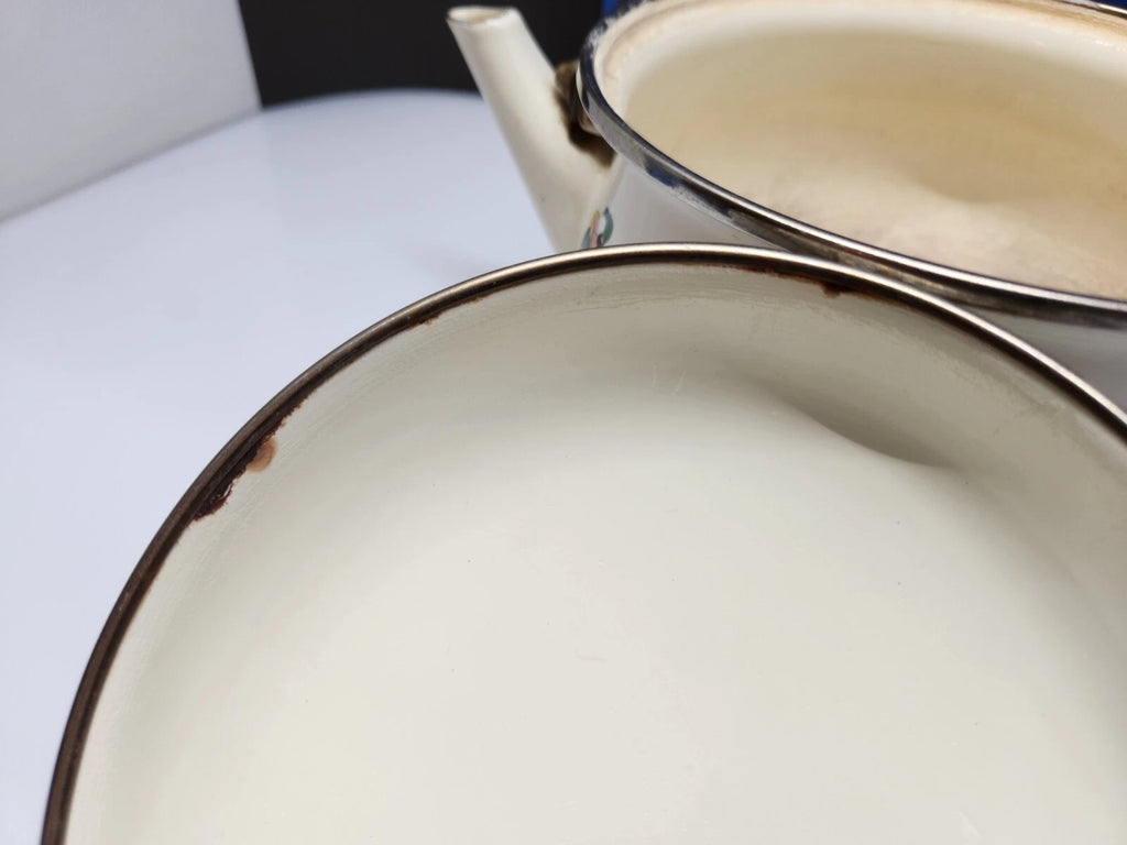 Tabletops Unlimited Vitroceramic Tea Pot With Lid Enamel Fruit Pattern