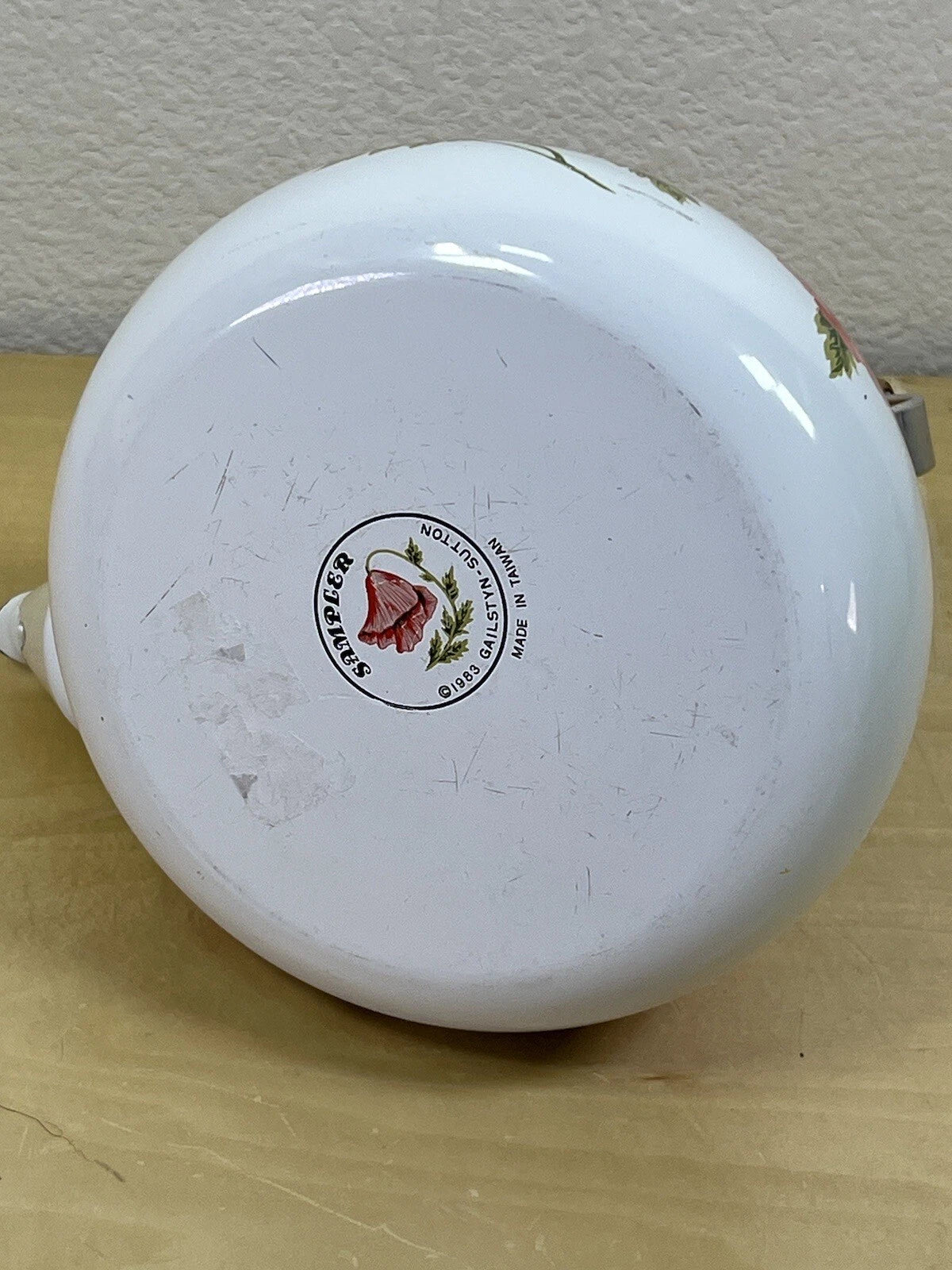 vtg 1983 Enamel Dogwood Tea Pot Kettle Gailstyn-Sutton Cottagecore