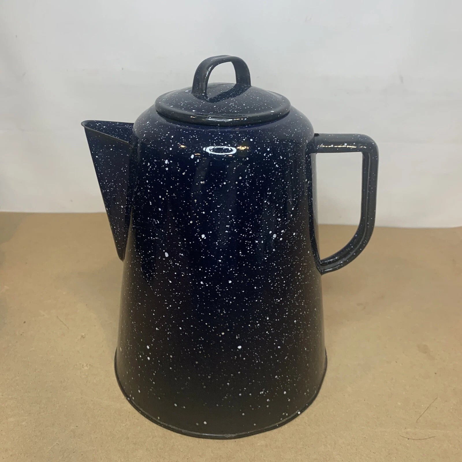 Vintage Enamelware Coffee Tea Pot Kettle & 7 Cups Blue & White Speckled