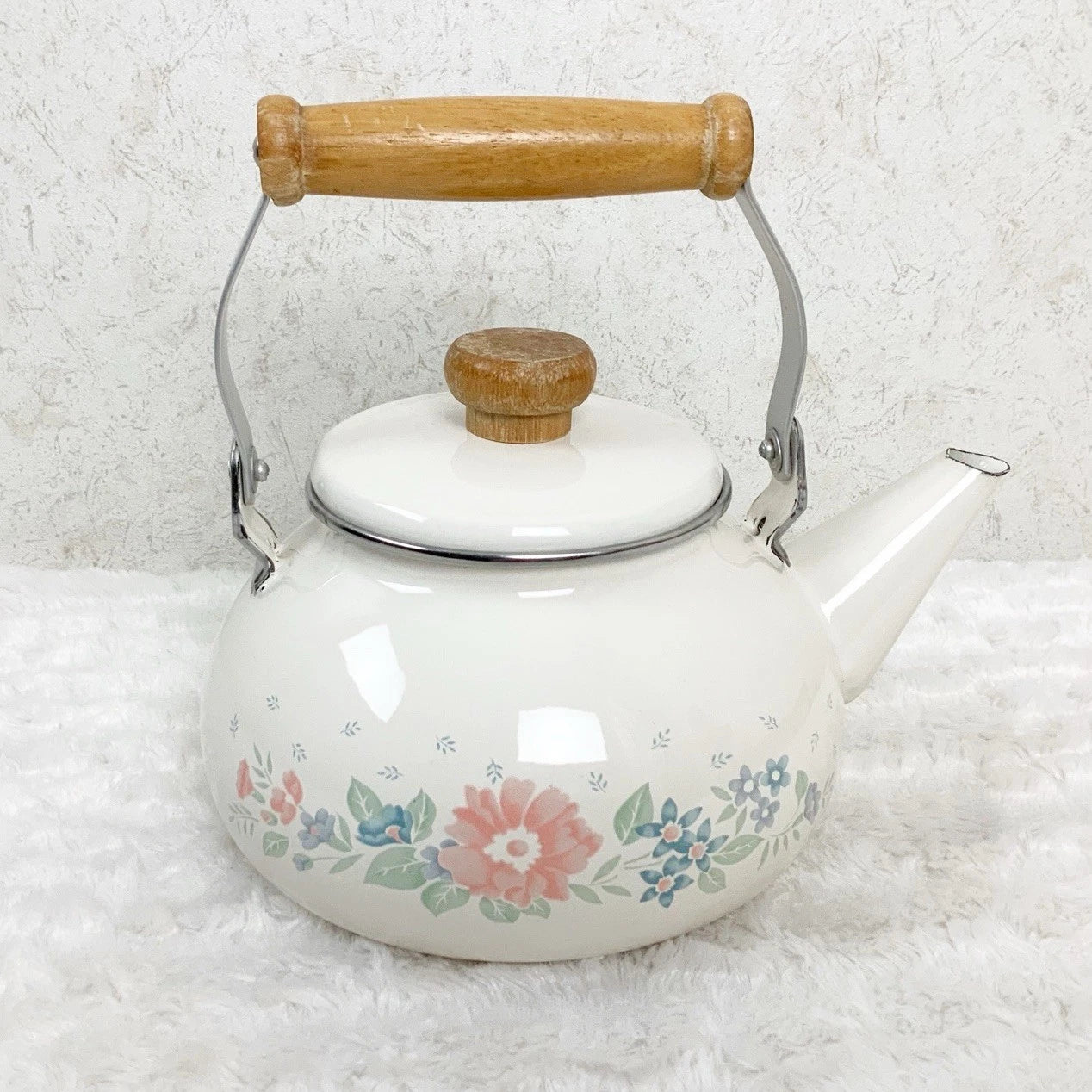 Vintage Lincoware Corelle Symphony Floral Enamel Metal Teapot Kettle Farmhouse