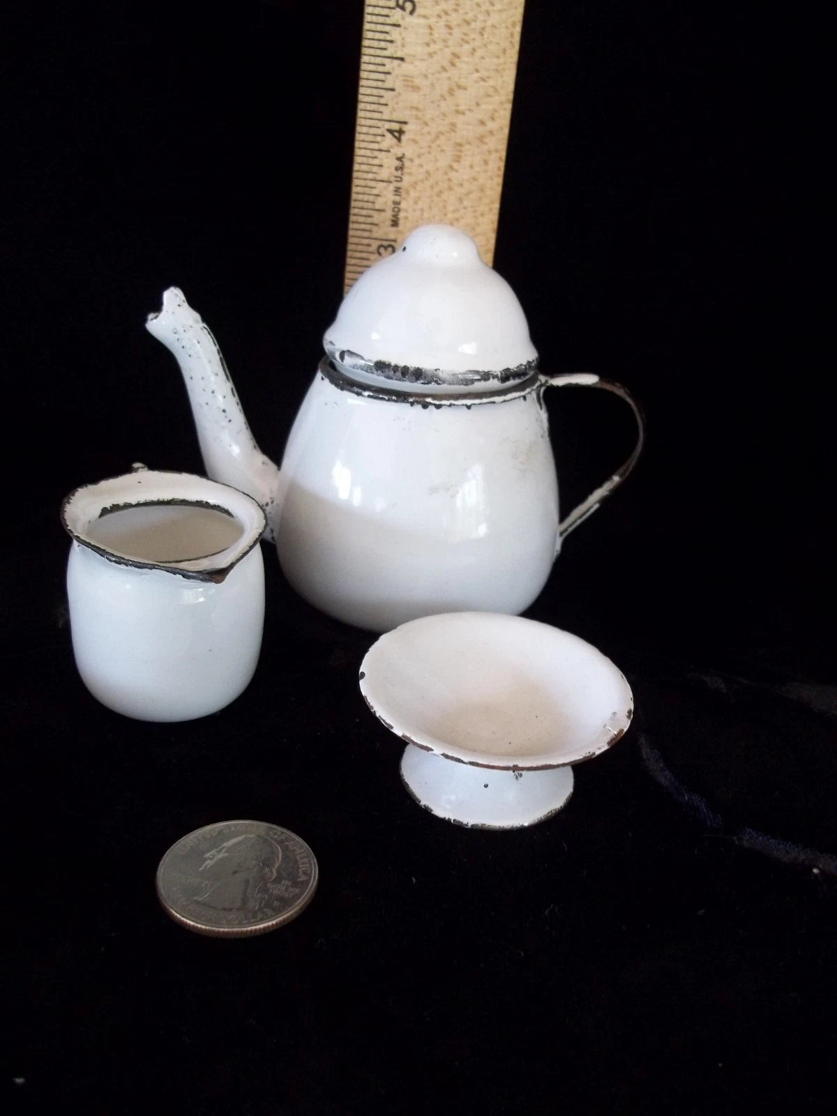 Vintage Big Doll Enamel Ware Picnic Set  Teapot Sugar Creamer 4 cups Saucers