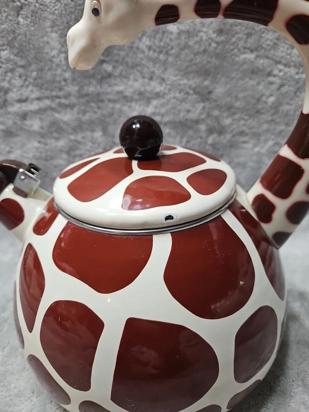 GIRAFFE TEAPOT Supreme Housewares Whistling  Enamel On Steel Tea Kettle