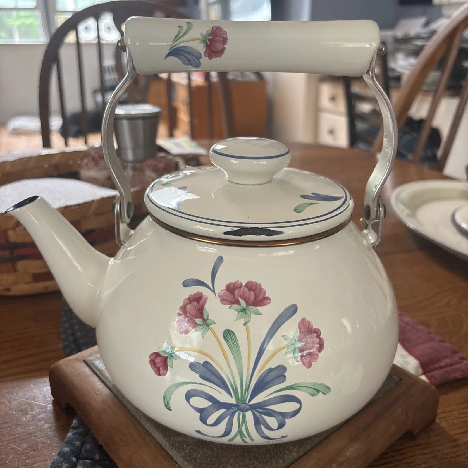 VINTAGE LENOX POPPIES ON BLUE METAL ENAMEL TEA POT KETTLE 8 CUP